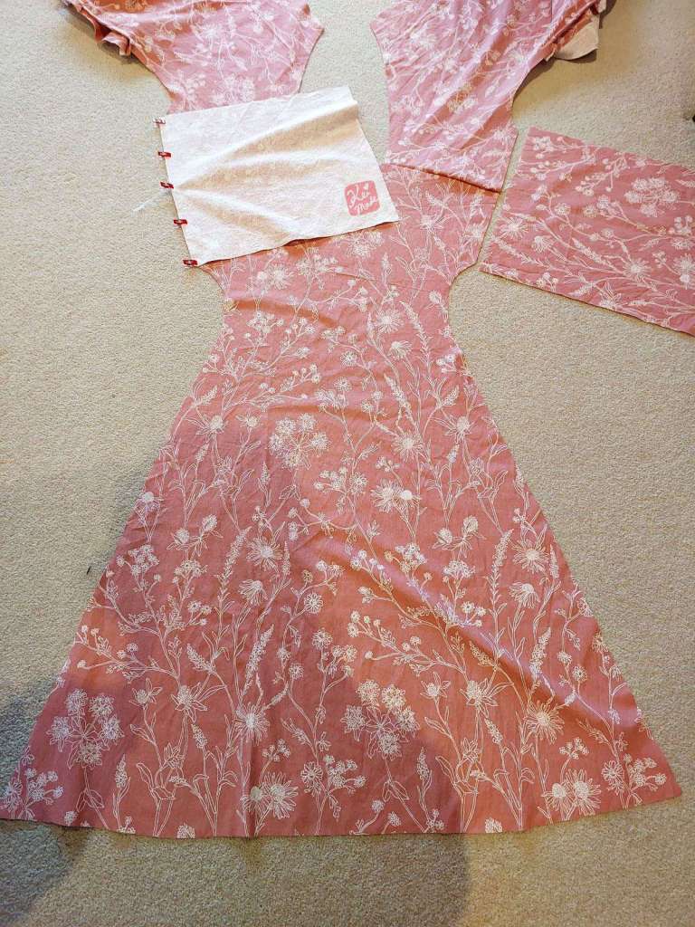 How to sew sleeves to a DIY wrap dress