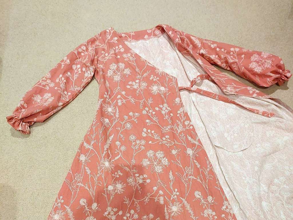 DIY wrap dress with long frill sleeves
