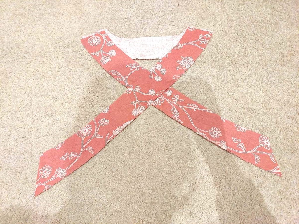 How to cut and sew a wrap dress collar