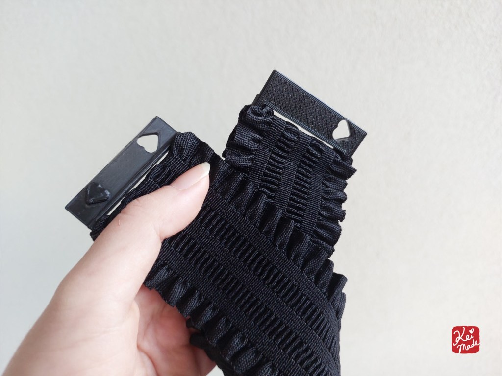 3D printed buckles turned into wide elastic waist belt