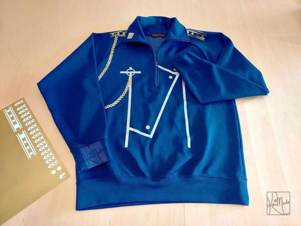 Prototyping Roy's Amestris uniform with removable vinyl.