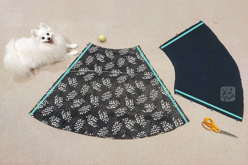 How to sew a circle skirt with Japanese spitz dog