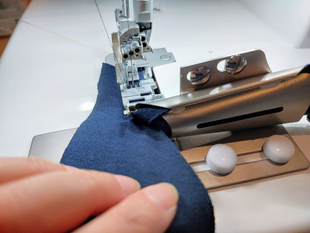 How to make babylock knit binder not make wavy collars