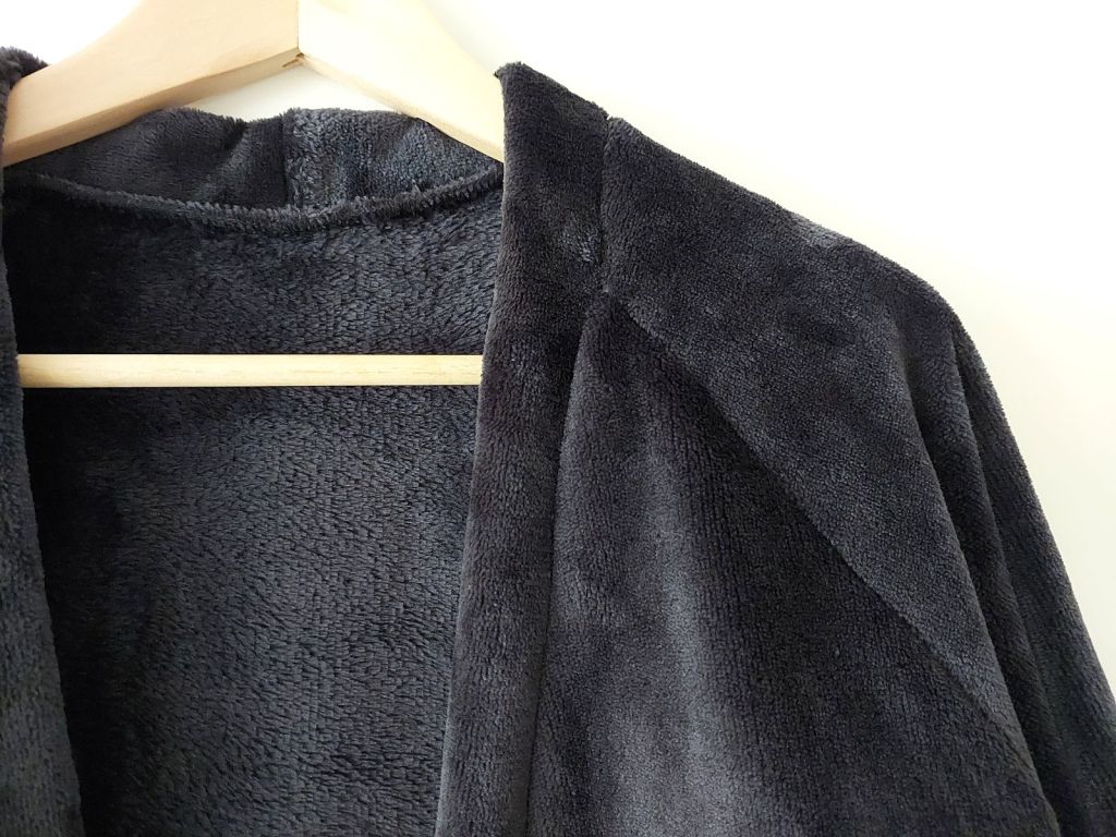 Fluffy blanket cardi made with Babylock v-neck cardigan pattern - deail1